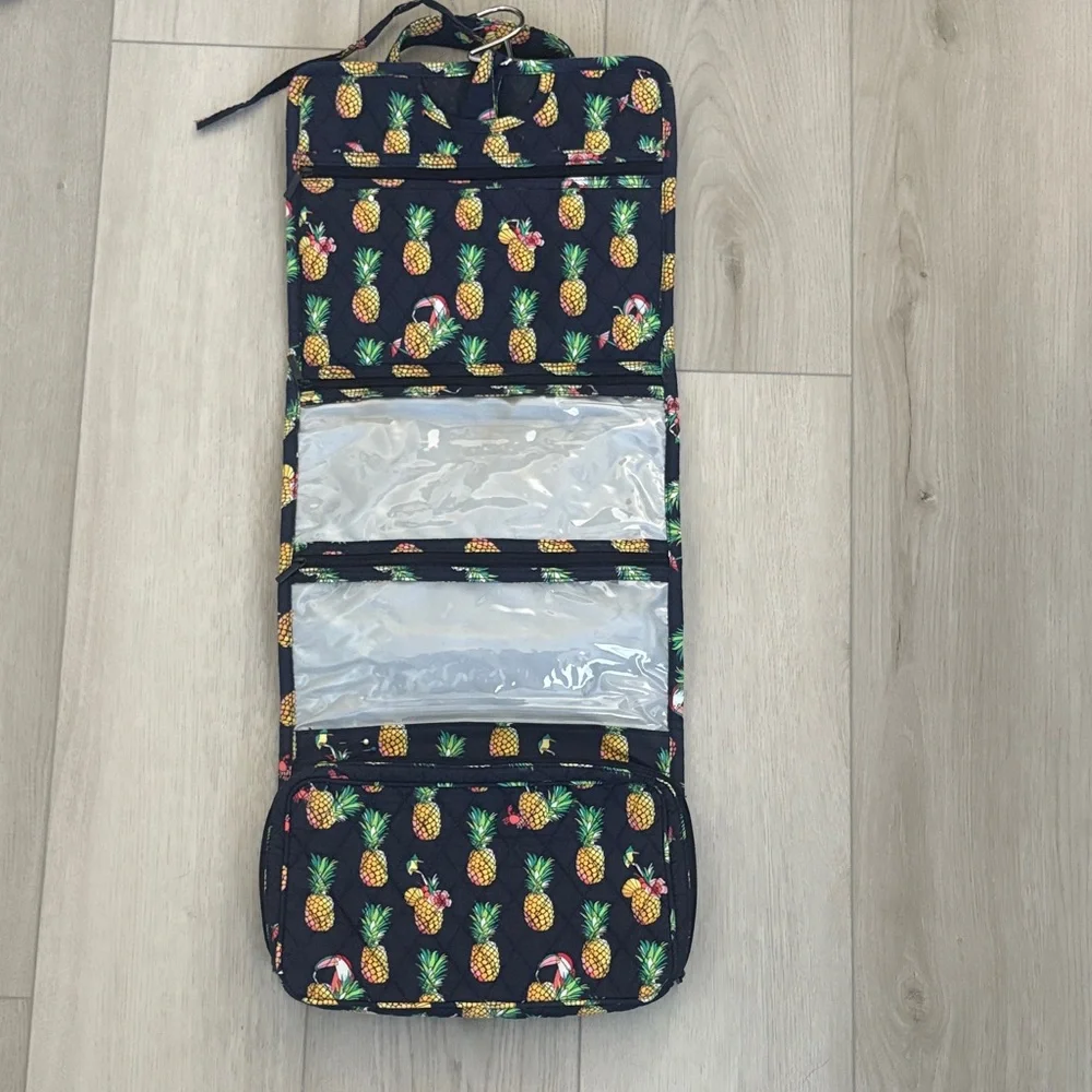 Vera Bradley Toucan Party Pineapple quilted bag set. Plus 4 other travel items - Picture 3 of 16